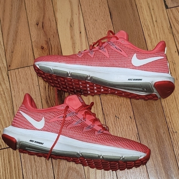 Nike Women's Quest Running Shoes Ember Glow White AA7412-800 - Picture 2 of 9